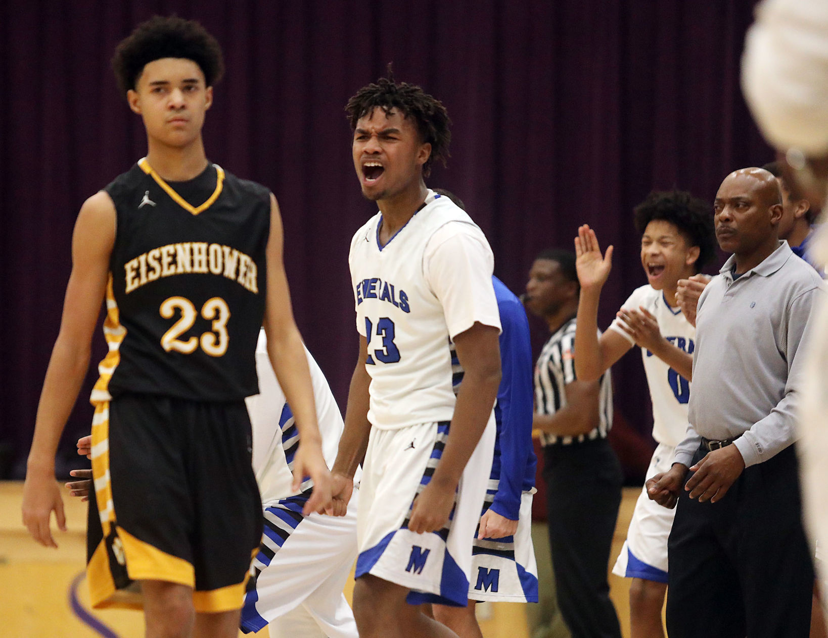 Eisenhower vs MacArthur boys basketball 13 2.25.19.jpg